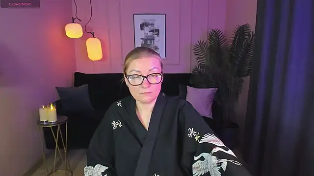 AlexandraKind online show from 02-08-25, 04:57