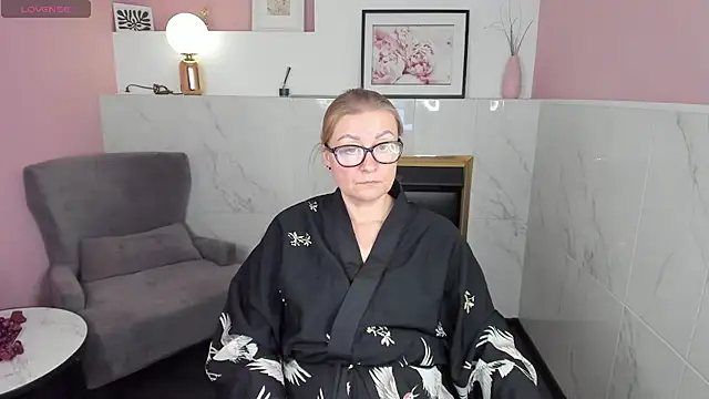 AlexandraKind online show from 02-12-25, 11:51