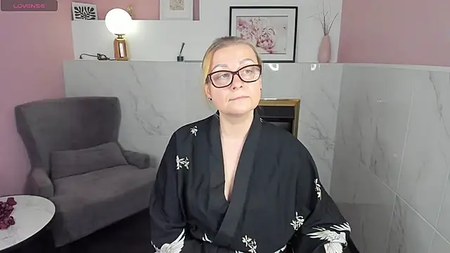 AlexandraKind online show from 02-13-25, 02:56