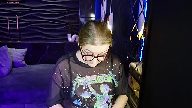 AlexandraKind online show from 02-19-25, 11:46