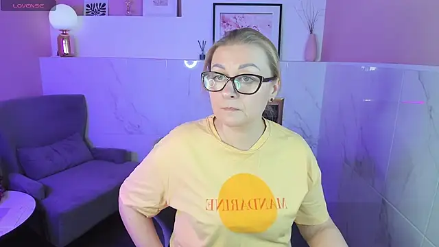 AlexandraKind online show from 02-23-25, 08:39