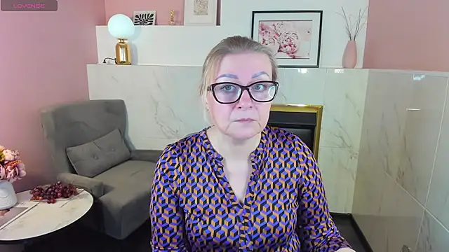 AlexandraKind online show from 02-26-25, 09:05