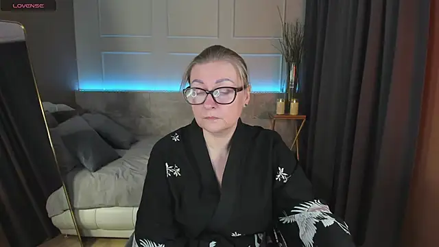 AlexandraKind online show from 03-01-25, 08:53