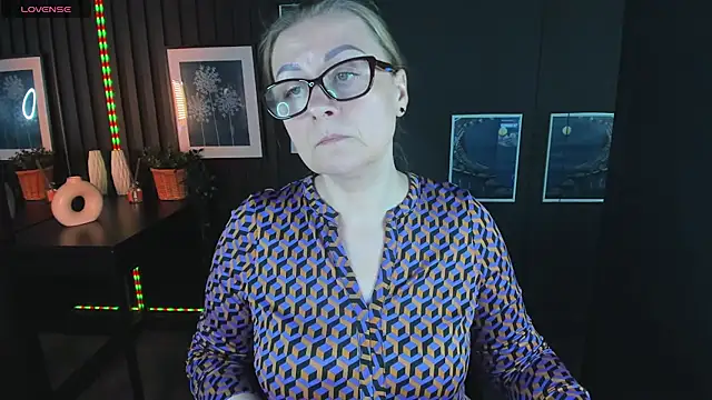 AlexandraKind online show from 03-05-25, 06:01