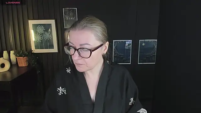 AlexandraKind online show from 03-06-25, 08:48