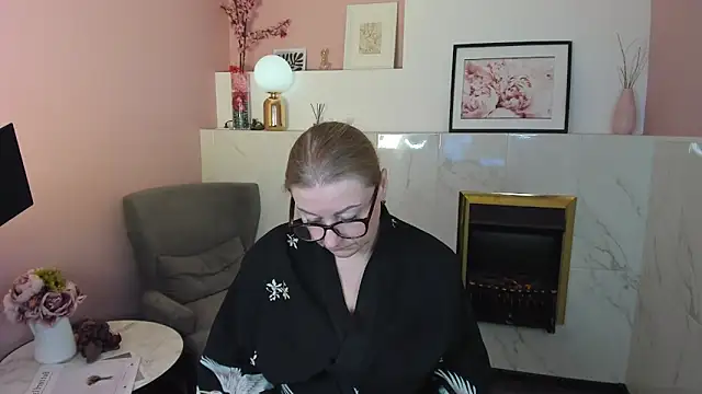 AlexandraKind online show from 03-14-25, 06:21