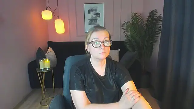 AlexandraKind online show from 03-17-25, 07:58