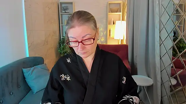 AlexandraKind online show from 11-10-25, 01:43