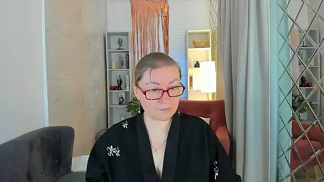 AlexandraKind online show from 01-11-26, 08:36