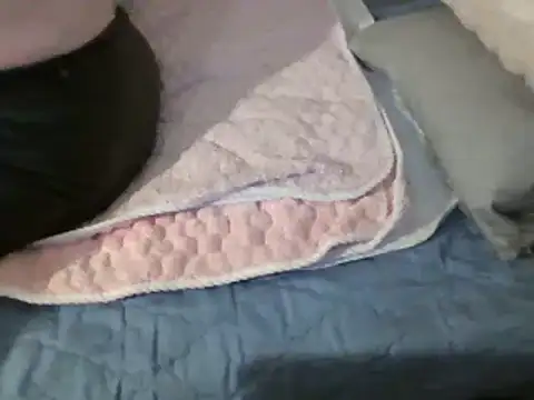Snapshot of housewife_shantie chatting on 03-05-25, 10:55 housewife shantie online show from 03-05-25, 10:55