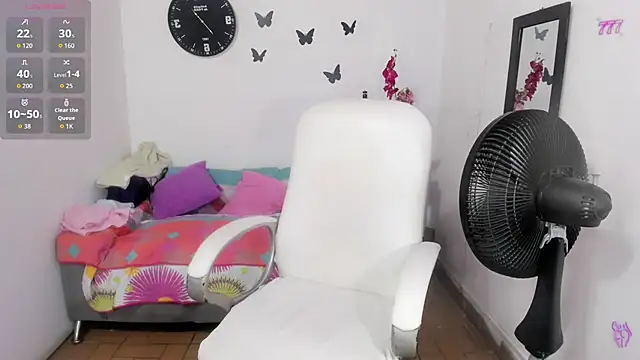 elly willis online show from 04-21-26, 08:34