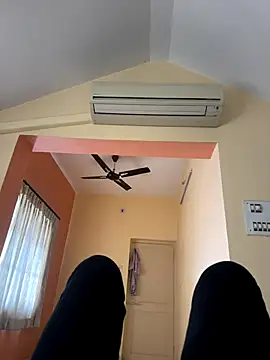 Snapshot of Indiangujjucpl chatting on 10-28-25, 07:12 Indiangujjucpl online show from 10-28-25, 07:12