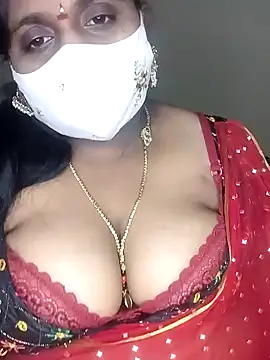 Snapshot of Sexy_Radhikaa chatting on 02-06-25, 03:52 Sexy Radhikaa online show from 02-06-25, 03:52