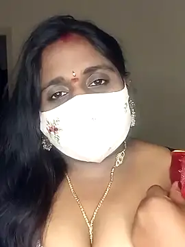 Snapshot of Sexy_Radhikaa chatting on 02-07-25, 03:19 Sexy Radhikaa online show from 02-07-25, 03:19