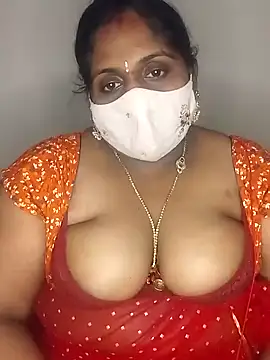 Snapshot of Sexy_Radhikaa chatting on 02-12-25, 08:50 Sexy Radhikaa online show from 02-12-25, 08:50