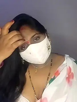 Snapshot of Sexy_Radhikaa chatting on 02-20-25, 12:19 Sexy Radhikaa online show from 02-20-25, 12:19