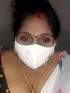 Snapshot of Sexy_Radhikaa chatting on 02-28-25, 12:42 Sexy Radhikaa online show from 02-28-25, 12:42