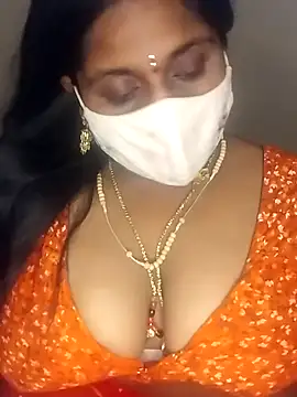 Snapshot of Sexy_Radhikaa chatting on 03-12-25, 01:51 Sexy Radhikaa online show from 03-12-25, 01:51