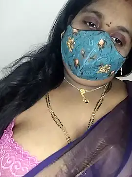 Sexy Radhikaa online show from 03-17-26, 01:43
