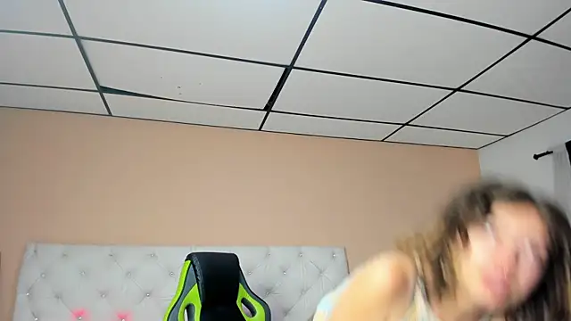 mariie tayy online show from 12-16-24, 01:22
