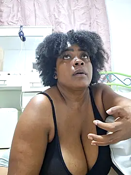 Snapshot of GoddessCarrie chatting on 05-10-26, 06:29 GoddessCarrie online show from 05-10-26, 06:29