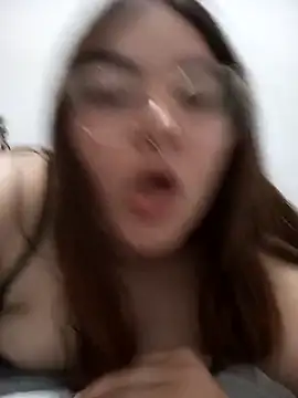 Snapshot of fresitaju chatting on 11-12-25, 12:22 fresitaju online show from 11-12-25, 12:22