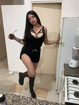 Snapshot of Chloe-antonella chatting on 12-17-24, 04:23 Chloe-antonella online show from 12-17-24, 04:23