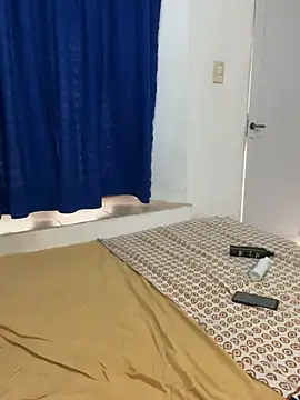 Snapshot of Chloe-antonella chatting on 02-07-25, 10:50 Chloe-antonella online show from 02-07-25, 10:50