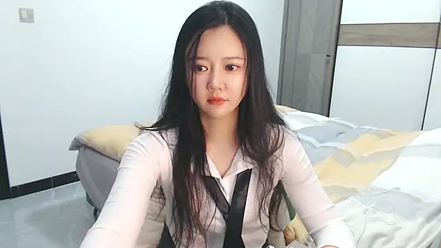 zoe-keke online show from 12-12-24, 03:59