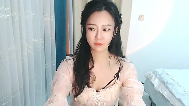 zoe-keke online show from 01-01-25, 12:55