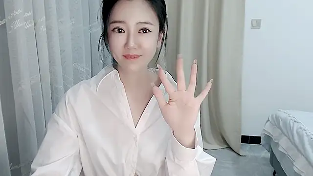 zoe-keke online show from 03-01-25, 10:24