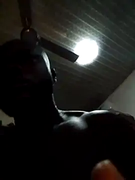 Snapshot of Suckmehar chatting on 12-21-25, 12:29 Suckmehar online show from 12-21-25, 12:29