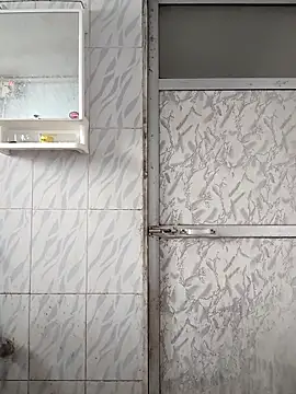 Snapshot of surabhi09 chatting on 09-13-25, 02:11 surabhi09 online show from 09-13-25, 02:11