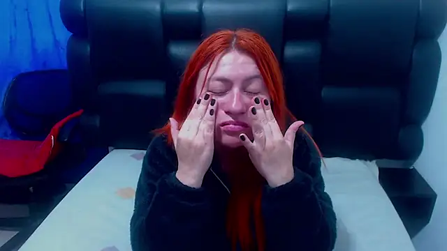 XxMiaSexxyHotxX online show from 11-19-25, 02:06