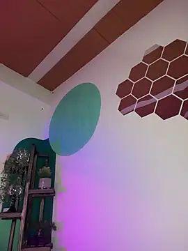 LollaByer online show from 11-09-25, 09:02