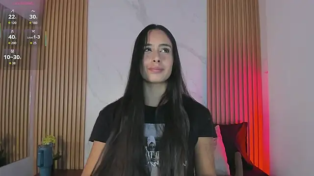 Julia Martinez  online show from 02-12-26, 11:38