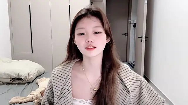 yangyang-1115 online show from 10-17-25, 05:10