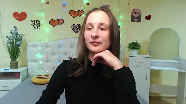 MichelLeee online show from 02-18-25, 12:17