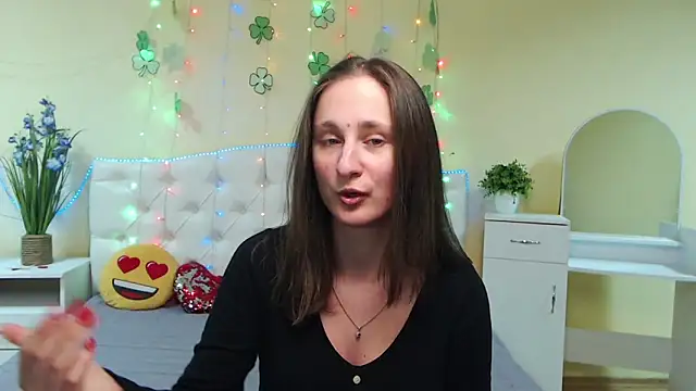 MichelLeee online show from 03-21-25, 03:24