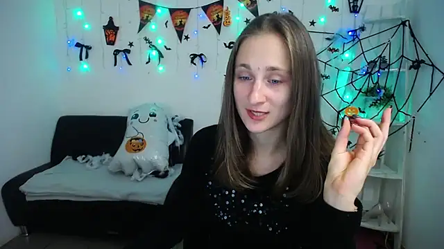 MichelLeee online show from 10-23-25, 11:20