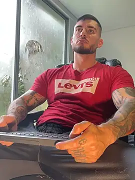 DimitriSullivan  online show from 04-08-26, 01:22