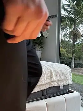 DimitriSullivan  online show from 04-18-26, 08:53