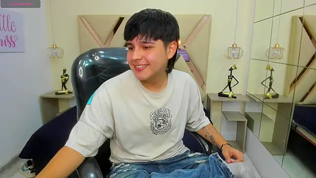 AndrewPherson online show from 04-12-26, 12:32