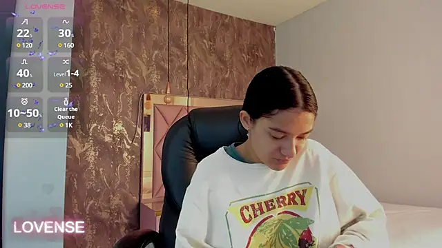 SKYLERWHIITEE online show from 02-07-25, 02:40