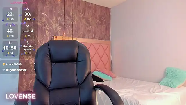 SKYLERWHIITEE online show from 02-26-25, 08:26