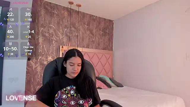 SKYLERWHIITEE online show from 03-02-25, 04:39