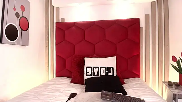 Aniie Doll online show from 07-21-26, 08:33