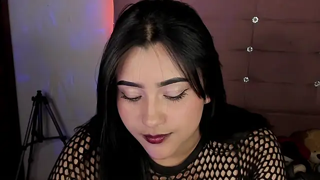 male couper online show from 02-20-25, 06:39