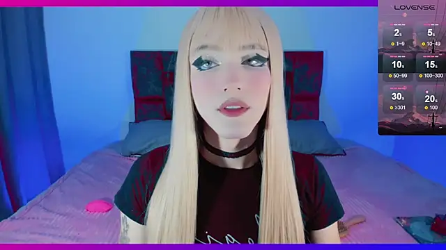 Snapshot of Kirmyy_ chatting on 12-06-24, 12:45 Kirmyy online show from 12-06-24, 12:45