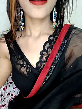 Snapshot of xpihu chatting on 10-25-25, 05:30 xpihu online show from 10-25-25, 05:30